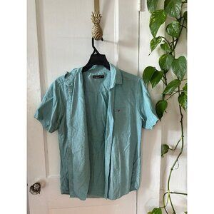 Cedar Wood state men’s size medium blue button down shirt